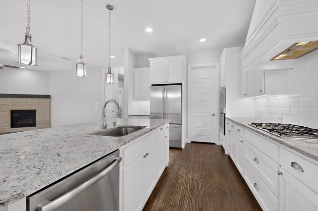 8261 Kentland Drive, Frisco, TX 75034