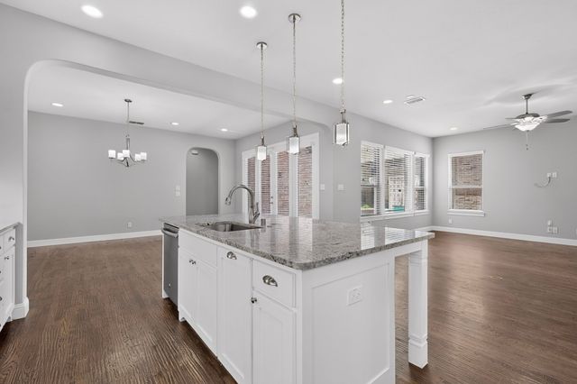 8261 Kentland Drive, Frisco, TX 75034
