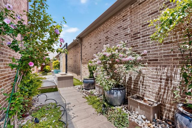 8261 Kentland Drive, Frisco, TX 75034