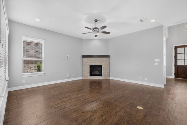 8261 Kentland Drive, Frisco, TX 75034