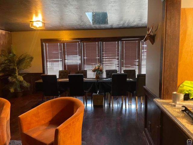 3800 SW Nottingham RD, Topeka, KS 66610