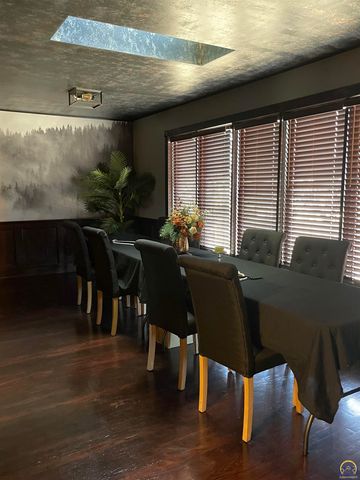 3800 SW Nottingham RD, Topeka, KS 66610