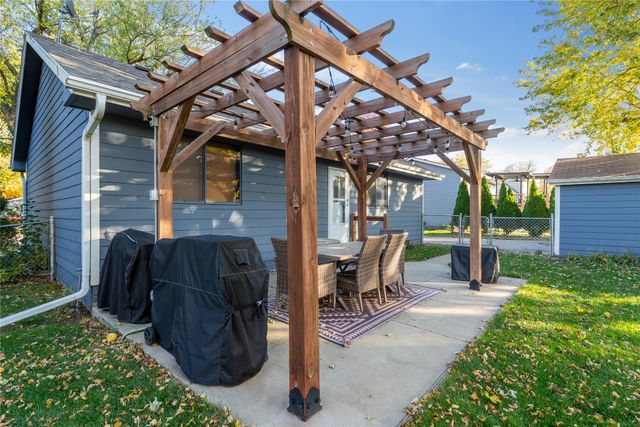 1510 NW Applewood Street, Ankeny, IA 50023