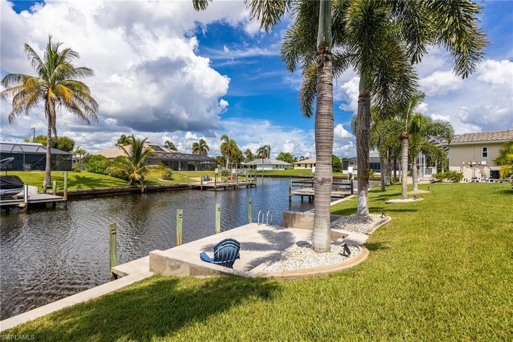 205 SW 37th LN, CAPE CORAL, FL 33914 — photo 4