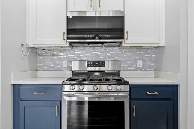 5320 Addyson Drive, Bettendorf, IA 52722