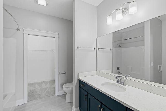 5320 Addyson Drive, Bettendorf, IA 52722