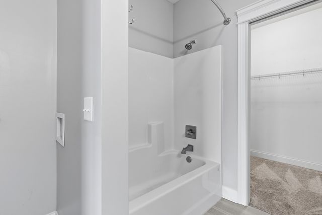 5320 Addyson Drive, Bettendorf, IA 52722