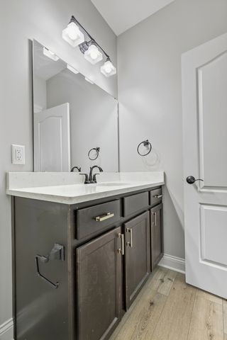 5320 Addyson Drive, Bettendorf, IA 52722