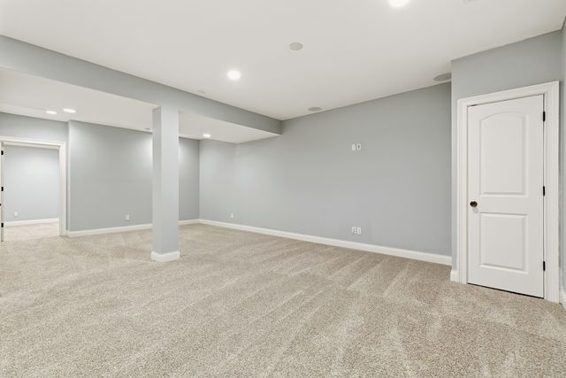 5320 Addyson Drive, Bettendorf, IA 52722