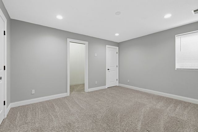 5320 Addyson Drive, Bettendorf, IA 52722