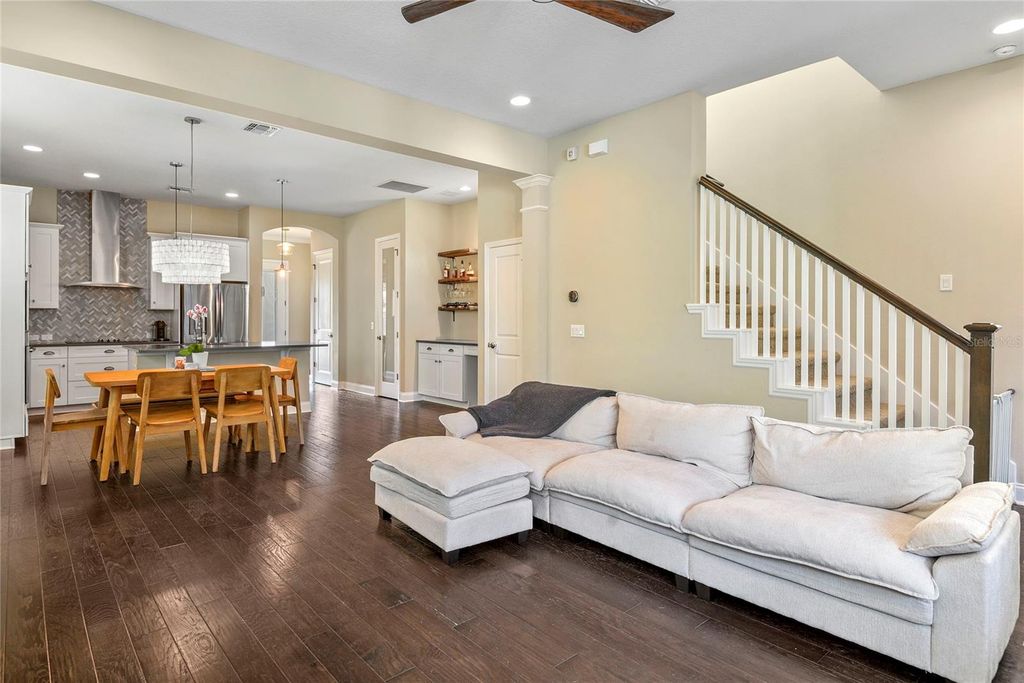 Image 14 of property listing at 8839 LAUREATE BOULEVARD, Orlando, FL 32827