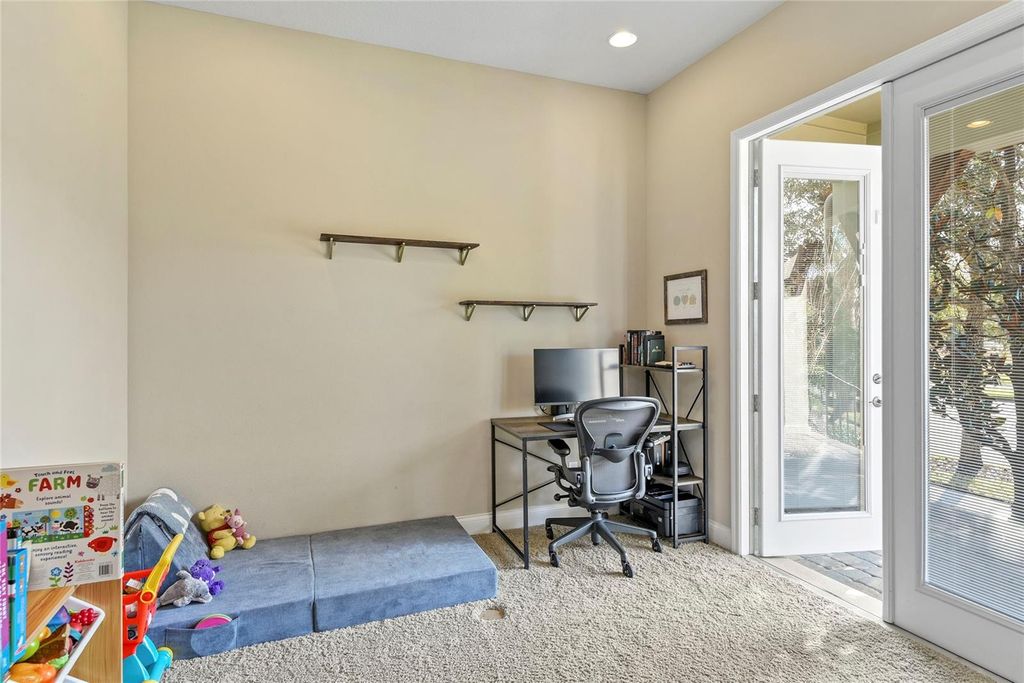 Image 16 of property listing at 8839 LAUREATE BOULEVARD, Orlando, FL 32827