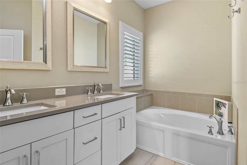 Image 23 of property listing at 8839 LAUREATE BOULEVARD, Orlando, FL 32827