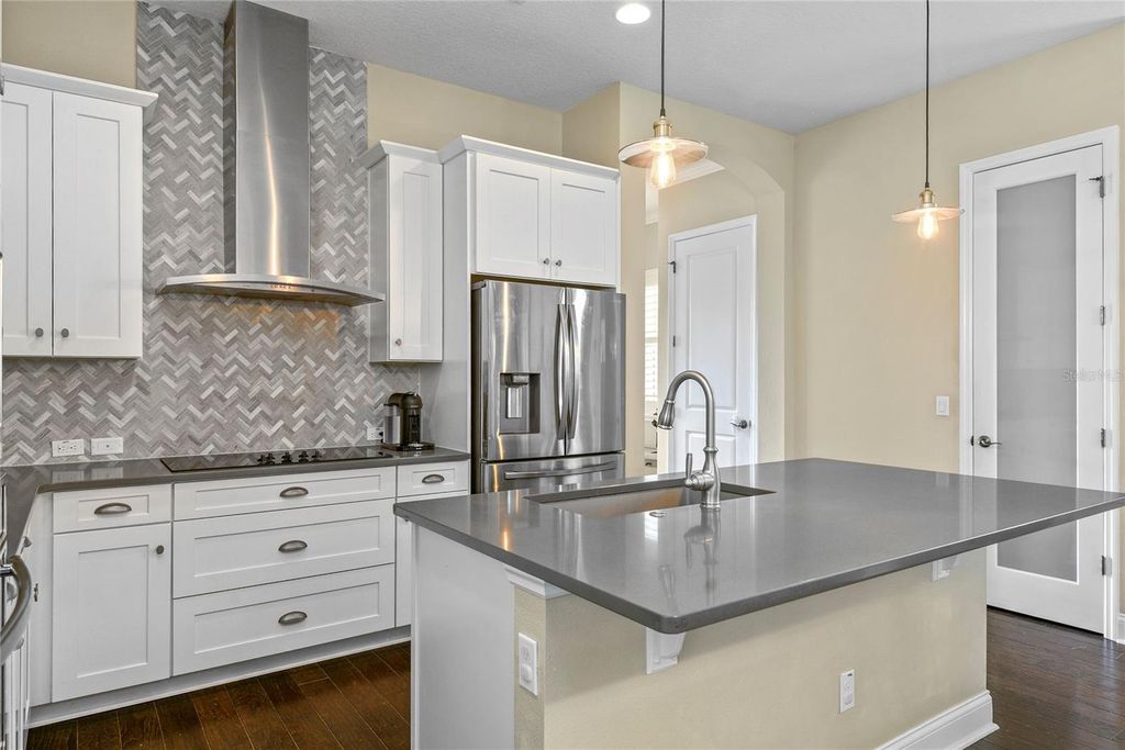 Image 7 of property listing at 8839 LAUREATE BOULEVARD, Orlando, FL 32827