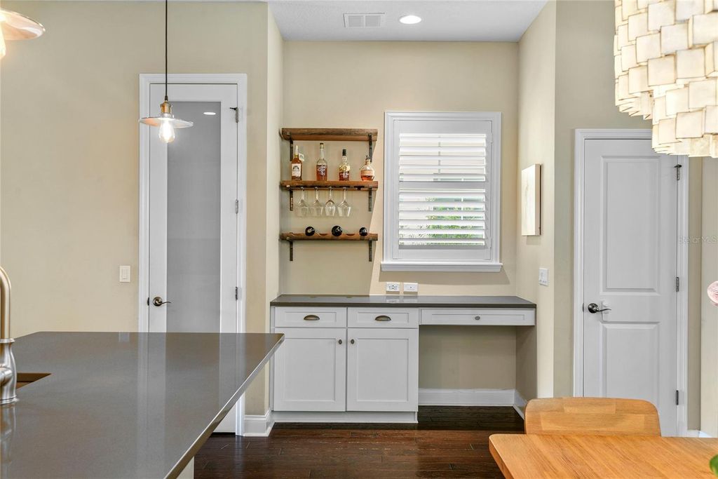 Image 8 of property listing at 8839 LAUREATE BOULEVARD, Orlando, FL 32827