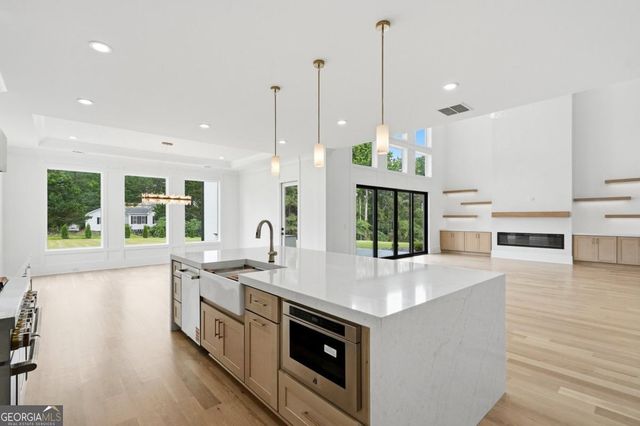 3205 Thompson Mill Road, Buford, GA 30519