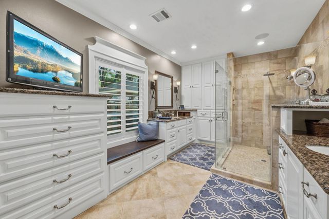 2118 Forest Garden Drive, Kingwood, TX 77345