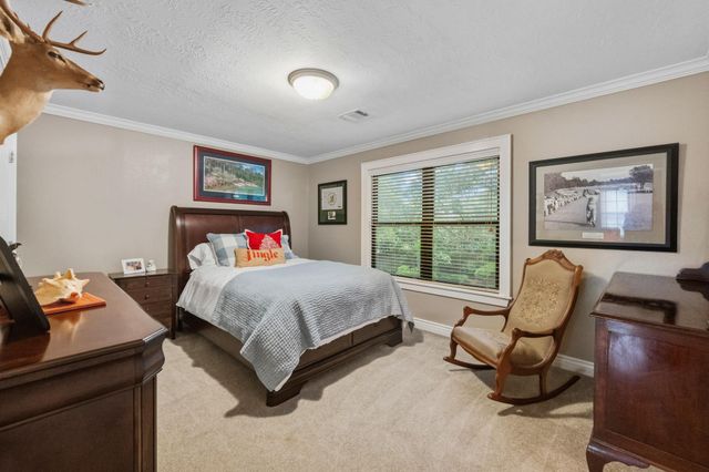 2118 Forest Garden Drive, Kingwood, TX 77345