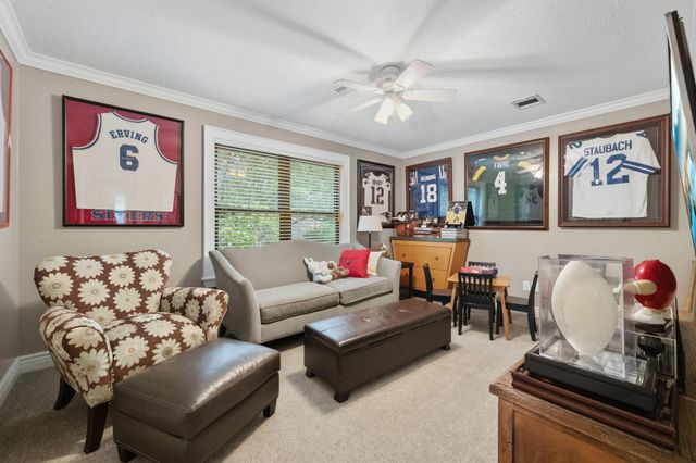 2118 Forest Garden Drive, Kingwood, TX 77345