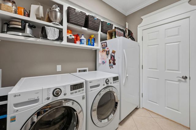 2118 Forest Garden Drive, Kingwood, TX 77345