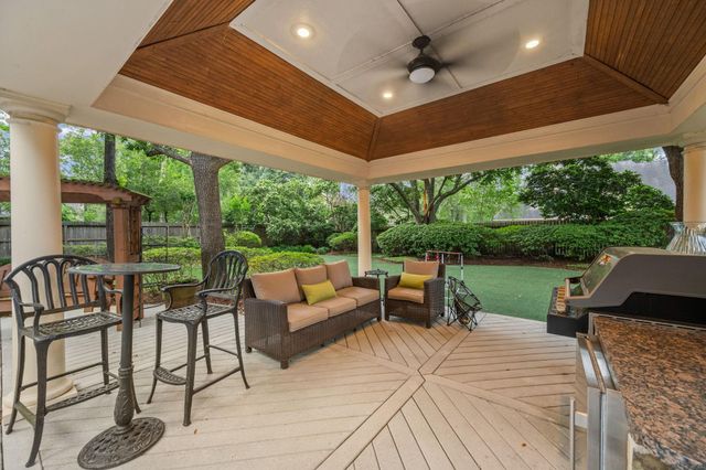 2118 Forest Garden Drive, Kingwood, TX 77345