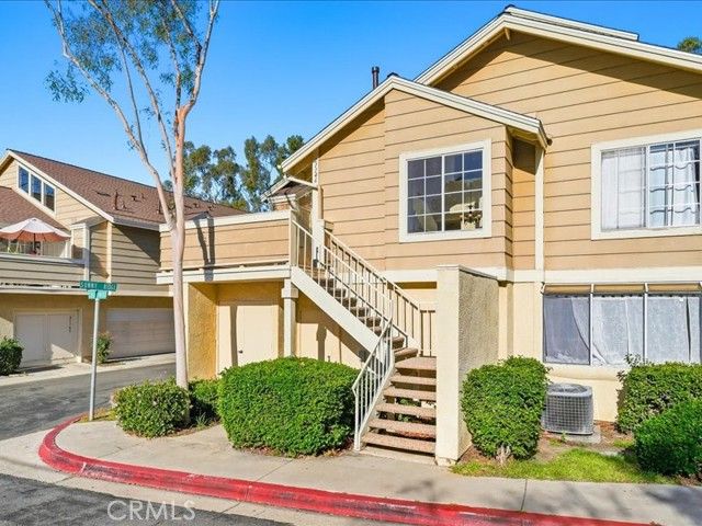 21146 Sunny Ridge, Lake Forest (el Toro), CA 92630