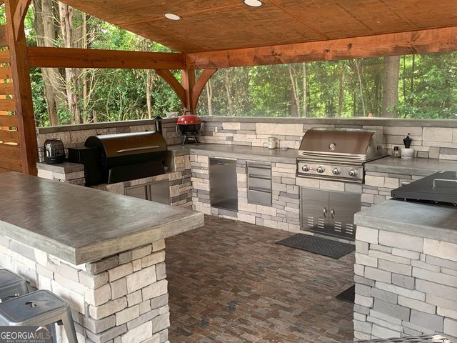130 Victoria Place, Fayetteville, GA 30214