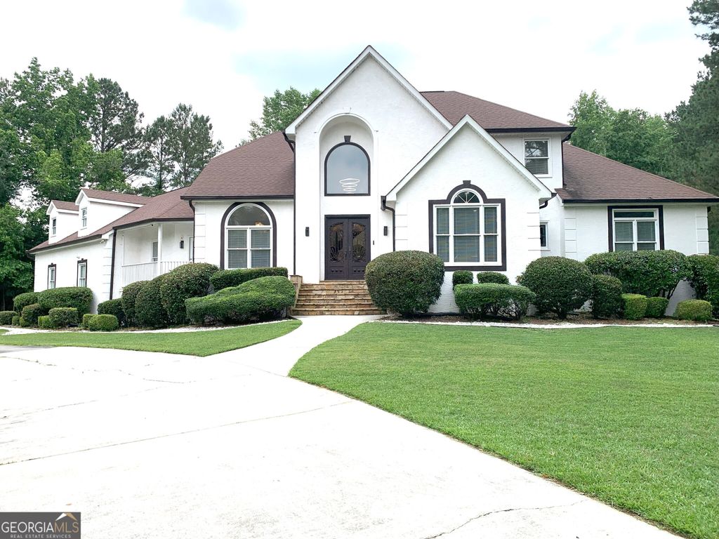 130 Victoria Place, Fayetteville, GA 30214