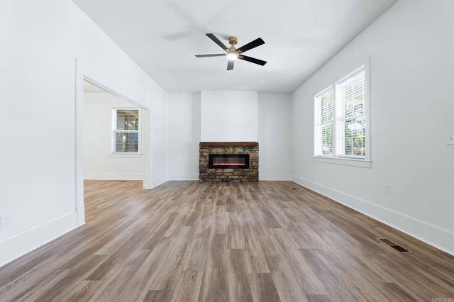 1724 W 24Th Street, Little Rock, AR 72206