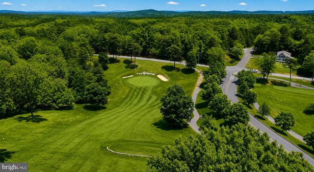 36 SNOWFLAKE LN, Hedgesville, WV 25427
