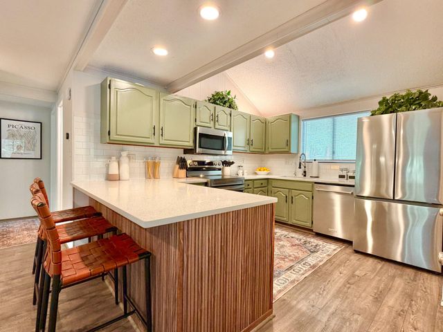 36 SNOWFLAKE LN, Hedgesville, WV 25427