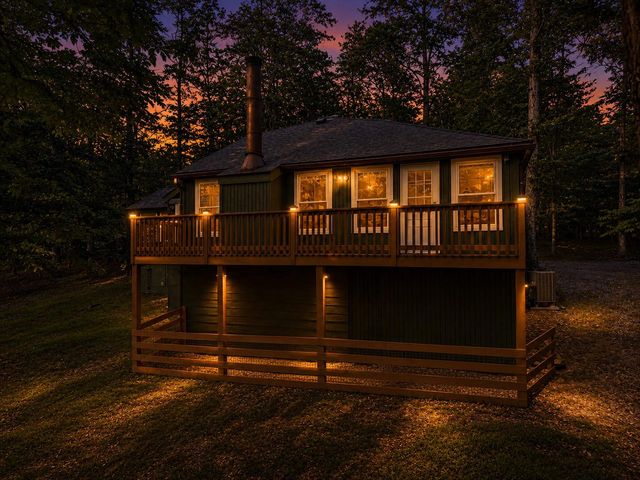 36 SNOWFLAKE LN, Hedgesville, WV 25427