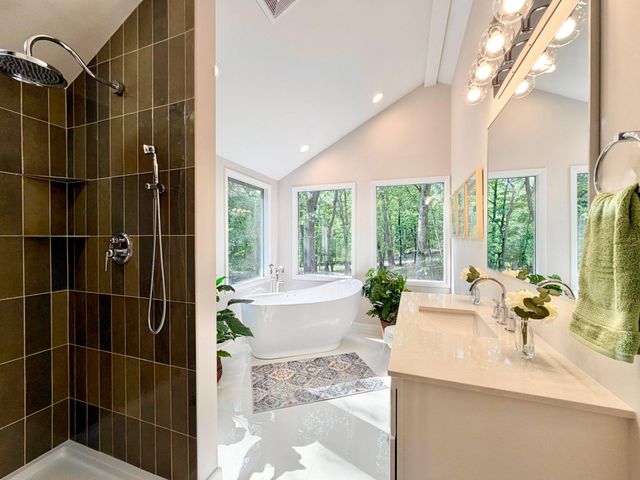 36 SNOWFLAKE LN, Hedgesville, WV 25427