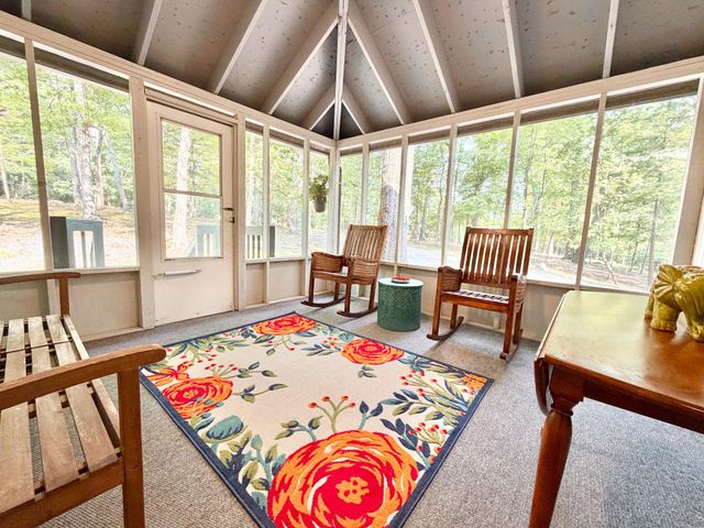 36 SNOWFLAKE LN, Hedgesville, WV 25427
