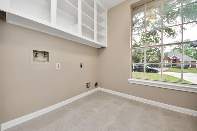 4534 Brook Shadow Drive, Houston, TX 77345