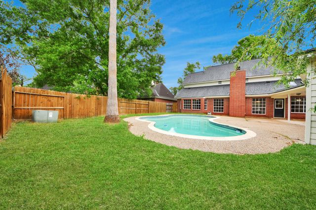 4534 Brook Shadow Drive, Houston, TX 77345