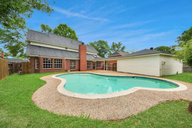 4534 Brook Shadow Drive, Houston, TX 77345