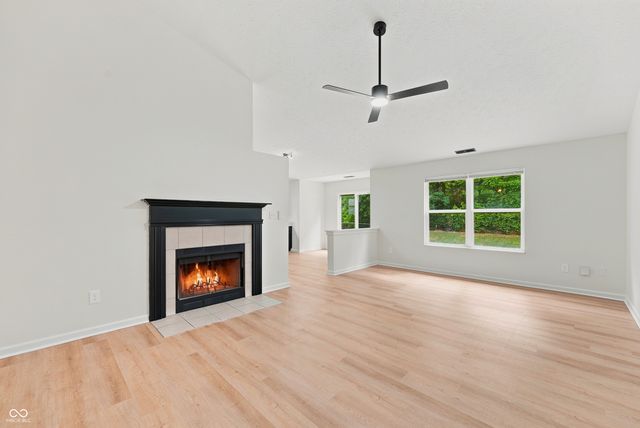 2115 Sotheby Lane, Indianapolis, IN 46239