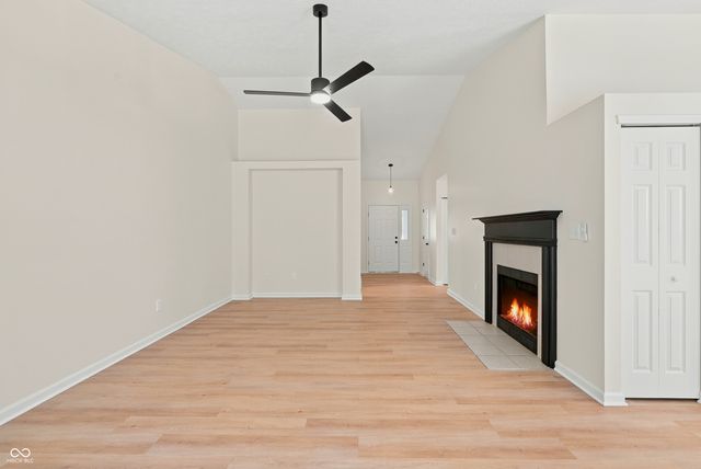 2115 Sotheby Lane, Indianapolis, IN 46239