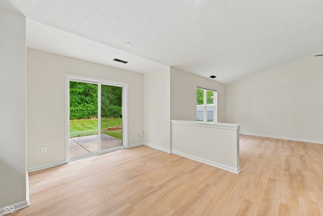 2115 Sotheby Lane, Indianapolis, IN 46239
