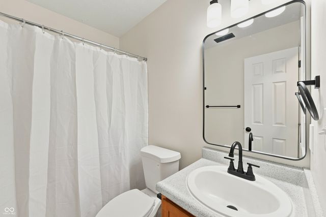 2115 Sotheby Lane, Indianapolis, IN 46239