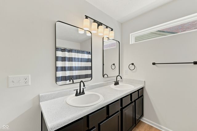 2115 Sotheby Lane, Indianapolis, IN 46239
