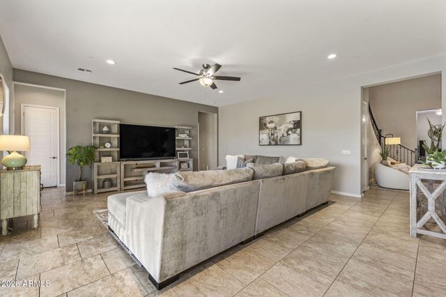 13763 W CREOSOTE Drive, Peoria, AZ 85383