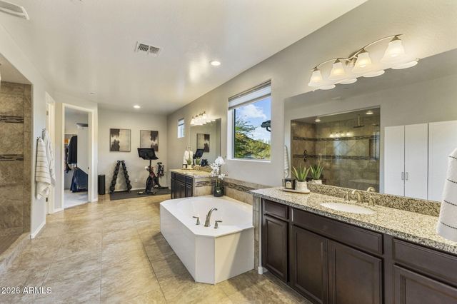 13763 W CREOSOTE Drive, Peoria, AZ 85383