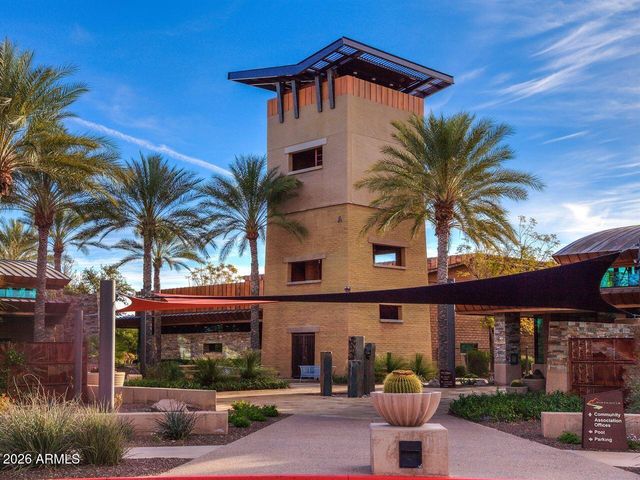 13763 W CREOSOTE Drive, Peoria, AZ 85383