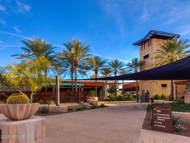 13763 W CREOSOTE Drive, Peoria, AZ 85383