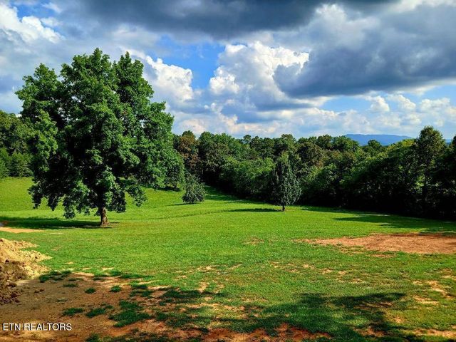 2856 Huntleigh Court, Kodak, TN 37764