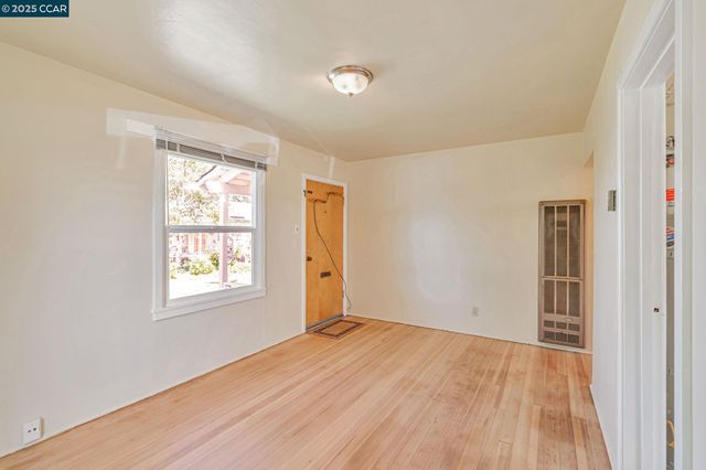 5 W Bissell Ave, Richmond, CA 94801