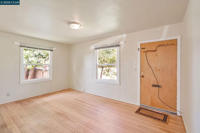 5 W Bissell Ave, Richmond, CA 94801