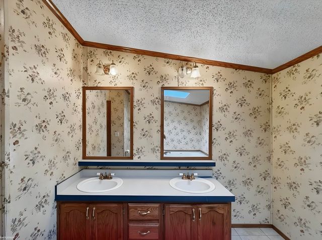 23344 Arlington Drive, Clinton Township, MI 48036